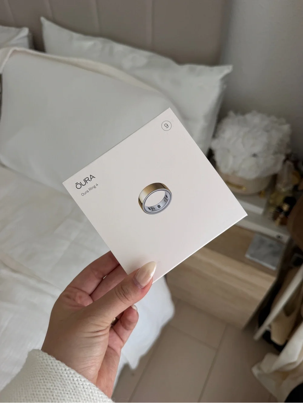 Oura Ring 4 Smart Ring — Gold
